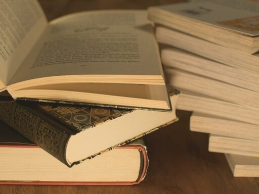 AI Article Writing – How to Find the Best Free AI Article Writer